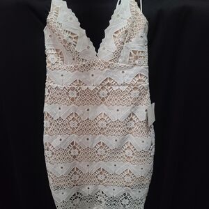 White Lace Sleeveless Dress